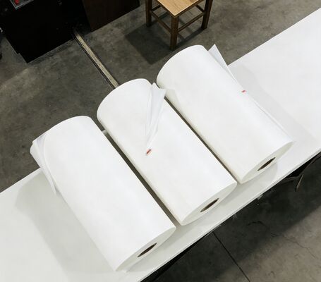 Película PET metalizada com resistência química e acabamento de superfície refletora em espessura personalizada de 12-30 microns