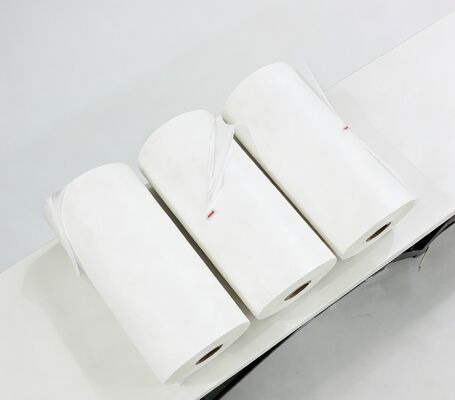 Película de laminação de livro de alta resistência ao rasgo com tamanho de núcleo de 1 ou 3 polegadas e velocidade de laminação de até 400 m/min