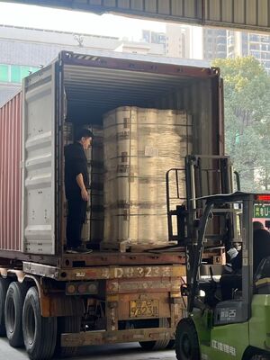 1 polegada ou 3 polegadas de núcleo de filme de laminação de livro com até 400m/min velocidade de laminação e 11-250 microns espessura para proteção de livro