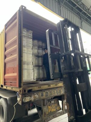 Película de laminação térmica PET ativada por calor com resistência à humidade e dureza macia para embalagens profissionais