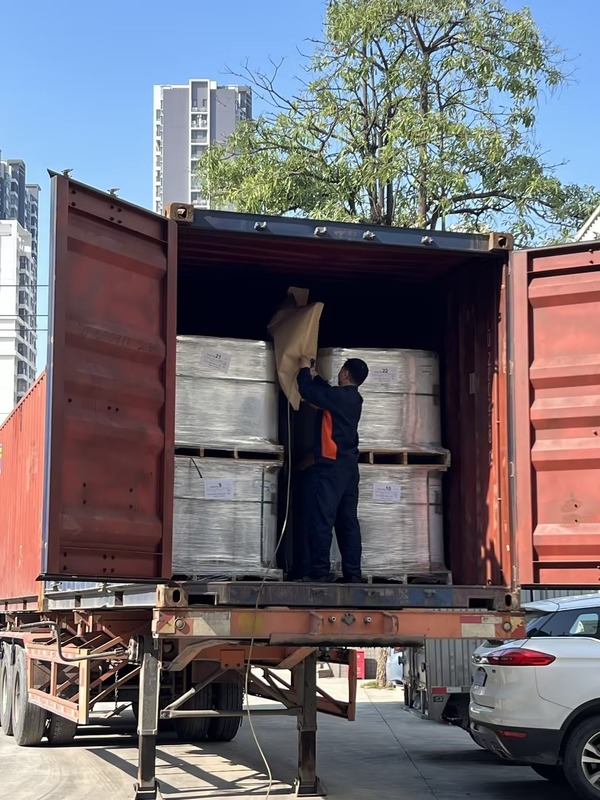 Película de laminação térmica resistente aos raios UV e à decoloração, com textura de veludo não reflectante e comprimento de 100 - 3000 m