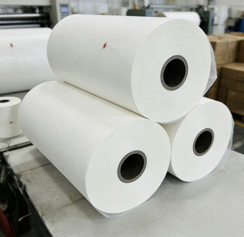 Película de laminação brilhante de dureza macia com tratamento de lado duplo e opções ecológicas para embalagens e proteção gráfica