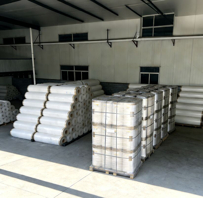 Película de laminação de dureza macia brilhante e ecológica reciclável com espessura de 17-45 microns para brilho duradouro