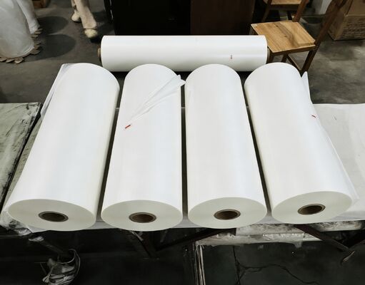 Folha de laminação de textura de couro brilhante com resistência a arranhões e espessura de 95-105 microns para aplicações decorativas